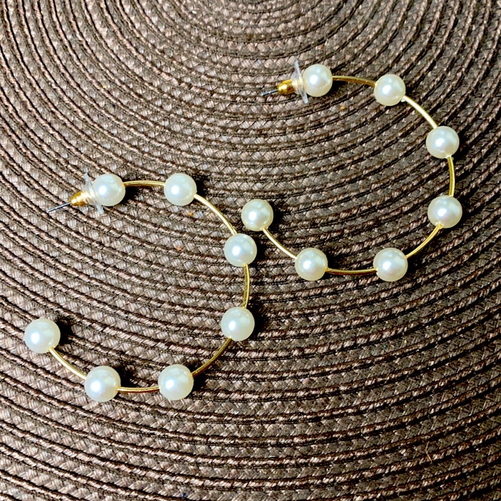 Pearl hoops 🤍